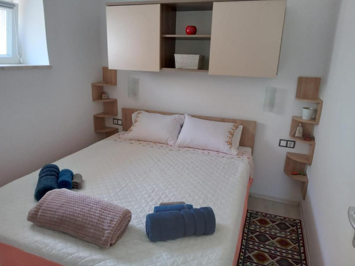 Kastelanic Apartman Brbinj Exteriér fotografie