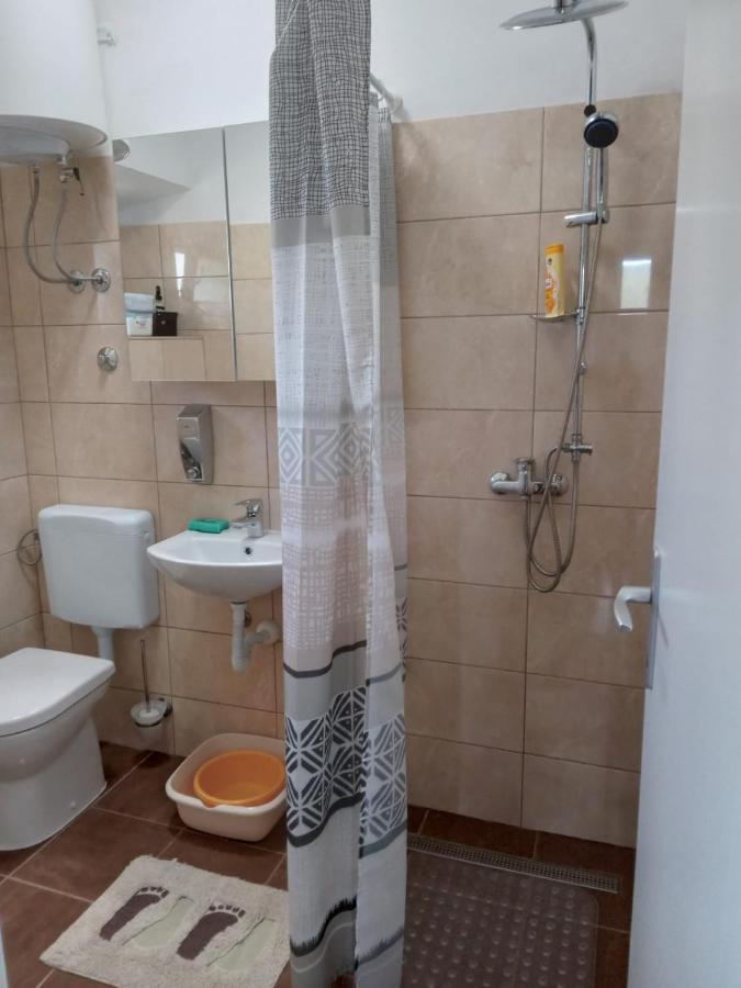 Kastelanic Apartman Brbinj Exteriér fotografie