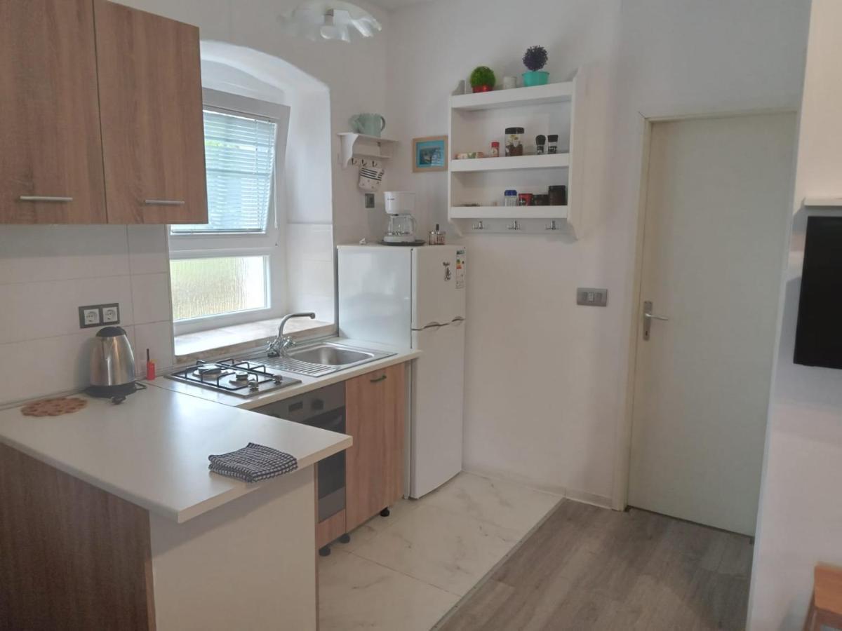 Kastelanic Apartman Brbinj Exteriér fotografie